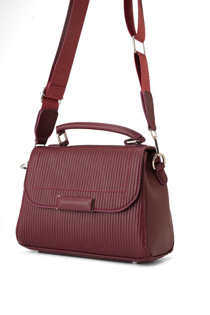 Tevano Emilia Structured Satchel – Textured Maroon