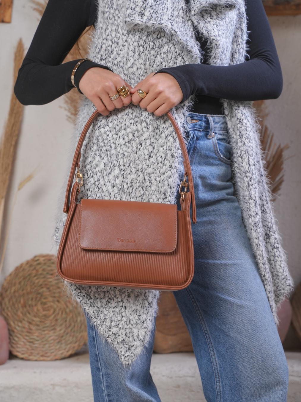Ribbed Shoulder Bag – Almond Brown